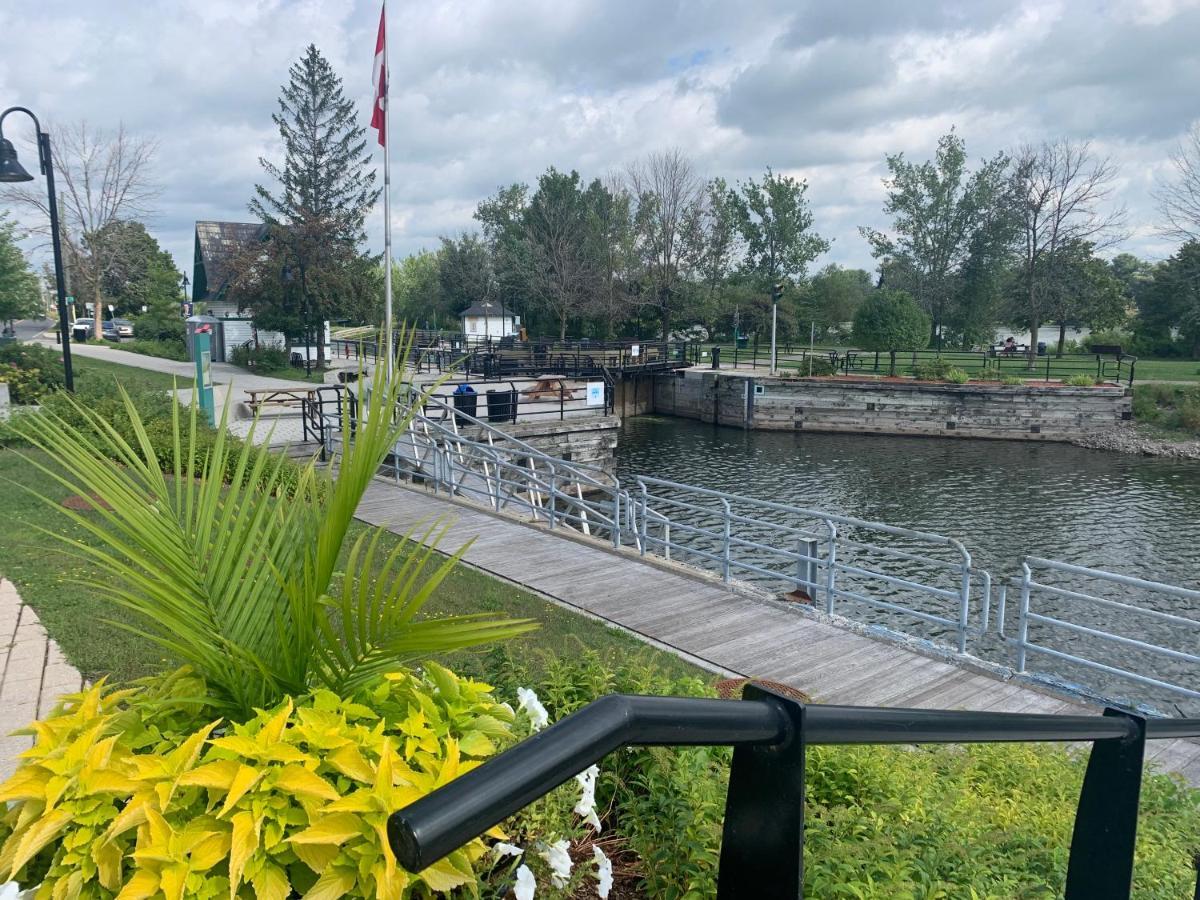 Flotel St-Jean-Sur-Richelieu Saint-Jean-sur-Richelieu Buitenkant foto